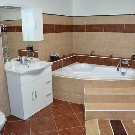 Moravske Toskansko Apartment *